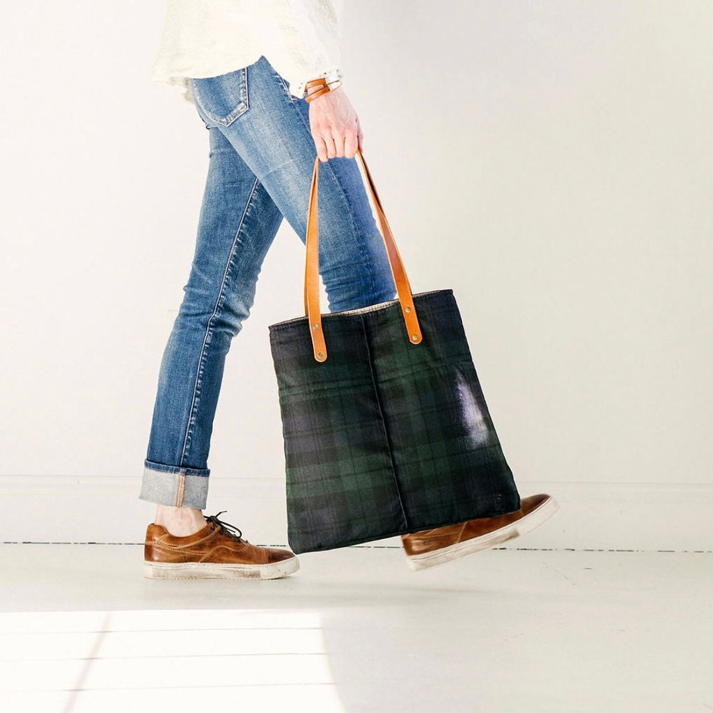 Green Navy Blue Watch Plaid City Tote Oil Cloth Bag with image 7